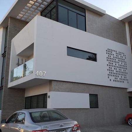 Renta Vacacional A 2 Cuadras De La Playa O Malecon De Mazatlan Apartment Exterior foto