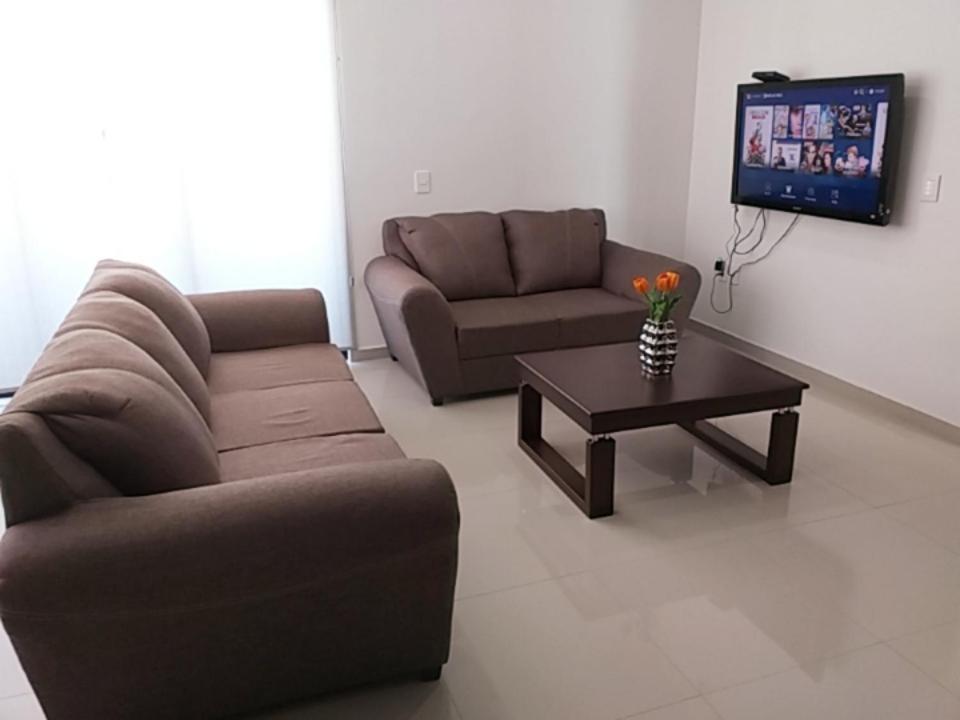 Renta Vacacional A 2 Cuadras De La Playa O Malecon De Mazatlan Apartment Exterior foto